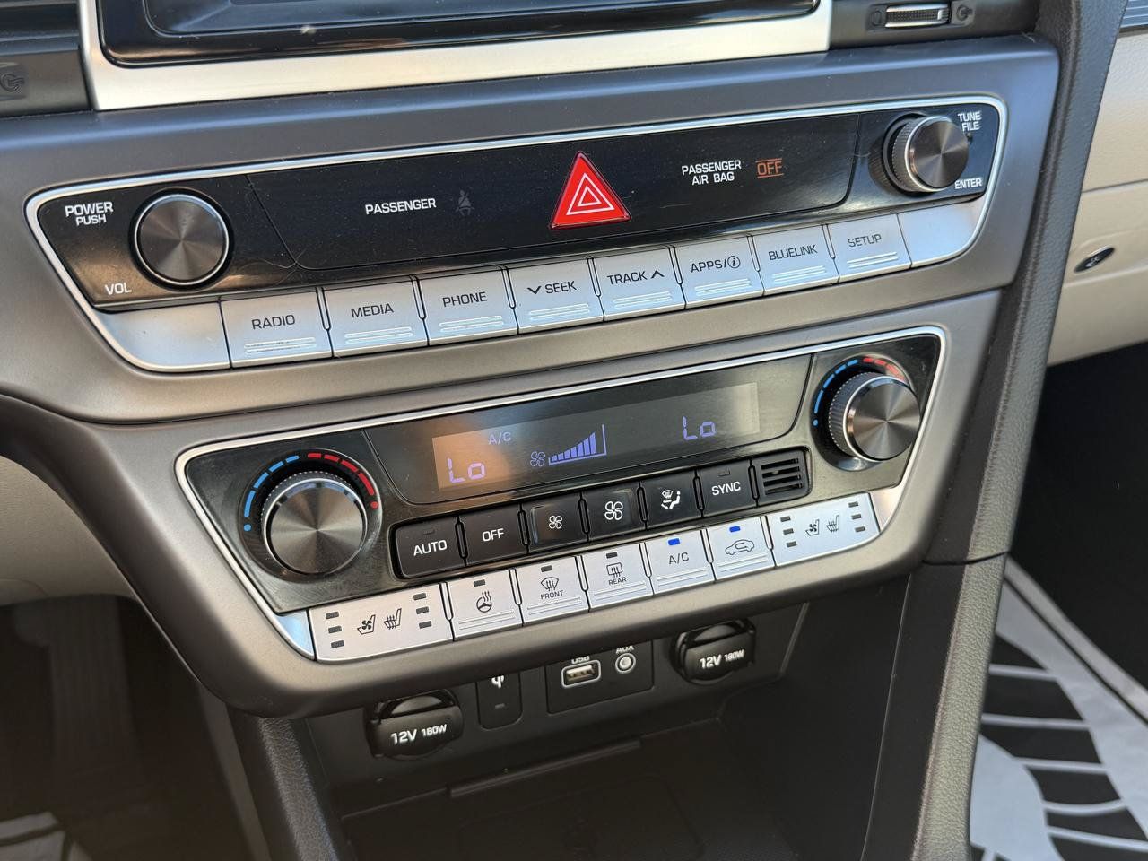 Used 2018 Hyundai Sonata Limited FWD image 25