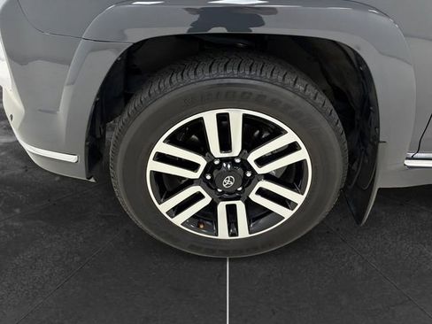 Used 2024 Toyota 4Runner Limited AWD/4WD image 9
