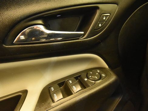 Used 2021 Chevrolet Equinox LT AWD/4WD image 43