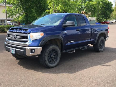 Used 2015 Toyota Tundra SR5 w/ TRD Off Road Package AWD/4WD image 1