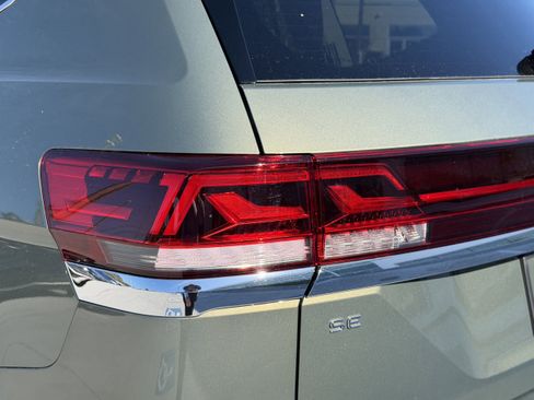 New 2026 Volkswagen Atlas SE image 9