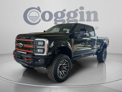 New 2026 Ford F250 Lariat w/ Black Appearance Package