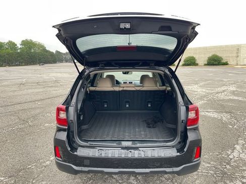 Used 2017 Subaru Outback 2.5i Premium AWD/4WD image 28