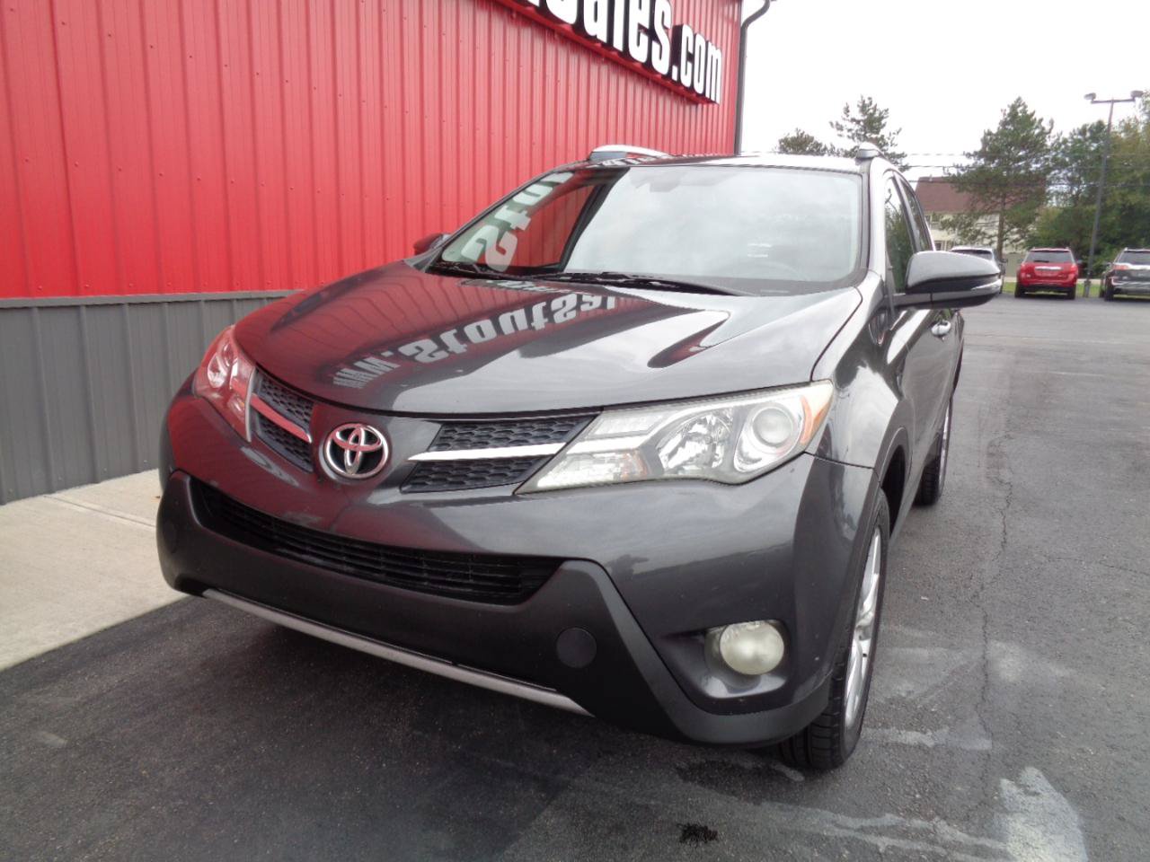 Used 2015 Toyota RAV4 Limited w/ Technology Package AWD/4WD image 1