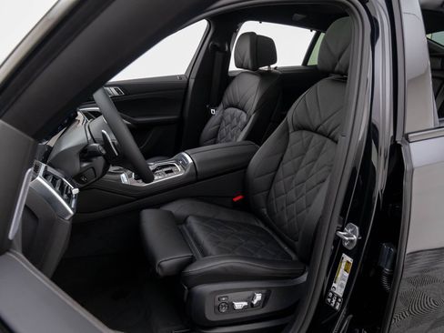New 2026 BMW X6 M60i image 17