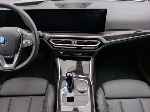 Certified 2023 BMW i4 eDrive35 w/ Premium Package image 33