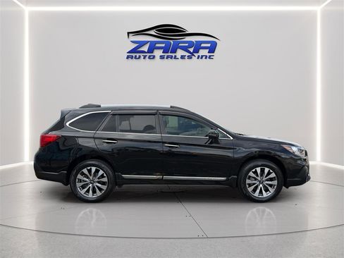 Used 2018 Subaru Outback 3.6R Touring w/ Popular Package #3 AWD/4WD image 8