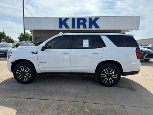 Used 2021 GMC Yukon AT4 AWD/4WD image 2