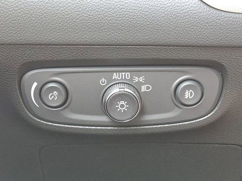 Used 2023 Buick Encore GX Essence w/ Experience Buick Package FWD image 13