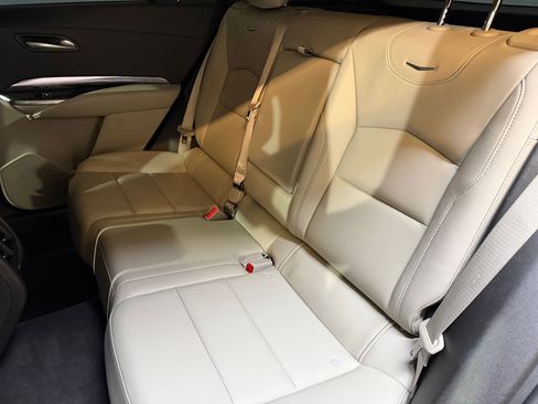 Certified 2023 Cadillac XT4 Luxury image 36