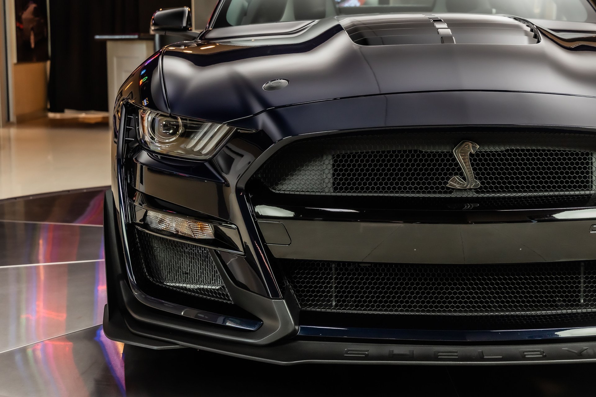 Used 2021 Ford Mustang Shelby GT500 w/ Carbon Fiber Track Pack RWD image 19