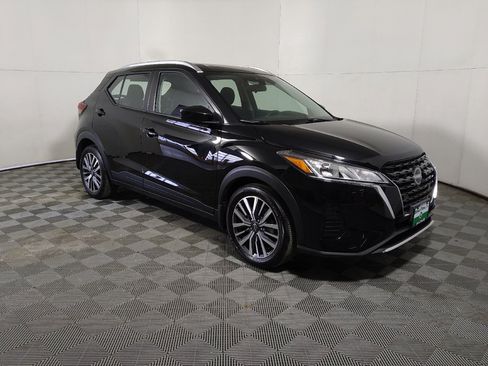 Used 2024 Nissan Kicks SV FWD image 13