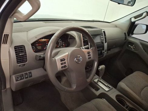 Used 2014 Nissan Frontier SV AWD/4WD image 18