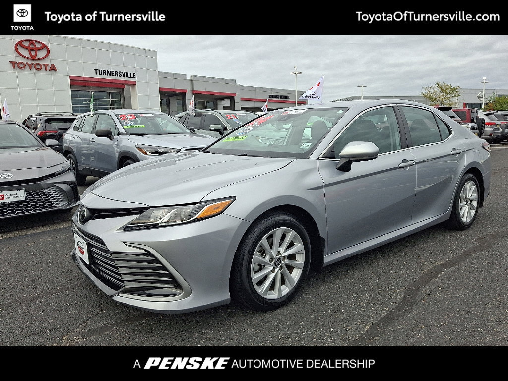 Certified 2024 Toyota Camry LE FWD image 1