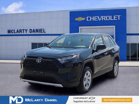 Used 2025 Toyota RAV4 LE FWD image 2