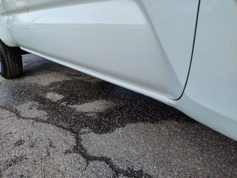 Used 2019 Toyota Tacoma 2WD Access Cab image 25