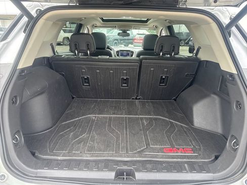 Used 2018 GMC Terrain Denali w/ Advanced Safety Package FWD image 6