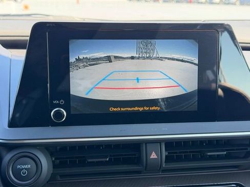 Certified 2023 Toyota Prius XLE AWD/4WD image 17