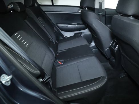 Used 2018 Kia Sportage LX w/ LX Technology Package FWD image 32