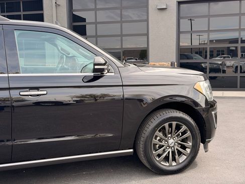 Used 2020 Ford Expedition Limited w/ Equipment Group 301A AWD/4WD image 3