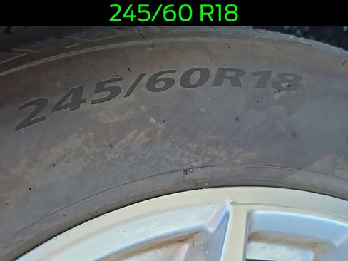 Used 2024 Ford Edge SEL AWD/4WD image 45