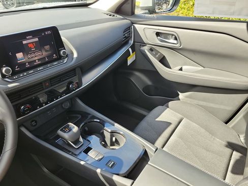 New 2026 Nissan Rogue SV image 28