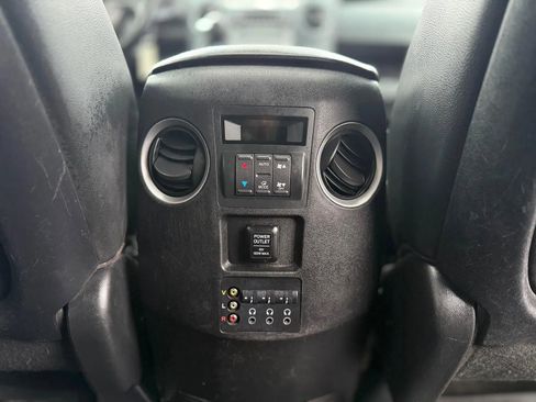 Used 2015 Honda Pilot Touring image 17