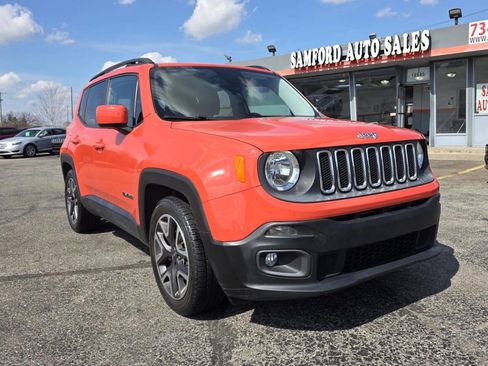 Used 2015 Jeep Renegade Latitude w/ Popular Equipment Group FWD image 7