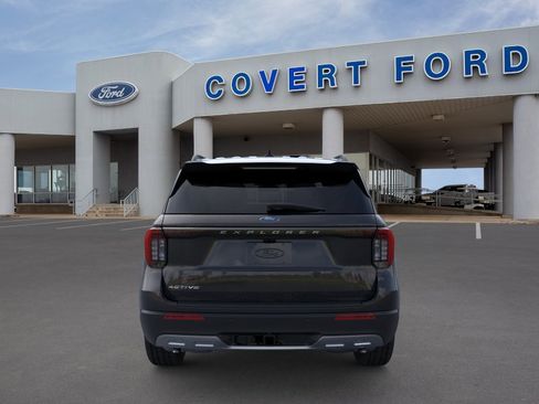 New 2026 Ford Explorer Active RWD image 5