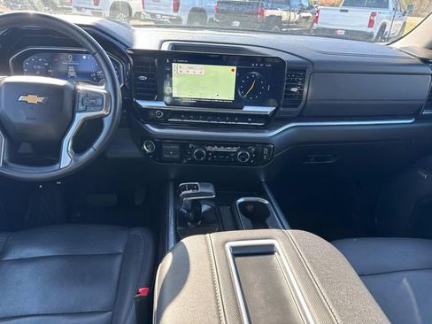 Used 2022 Chevrolet Silverado 1500 LTZ image 18