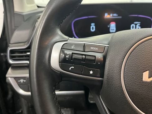 Used 2023 Kia Sportage EX image 18