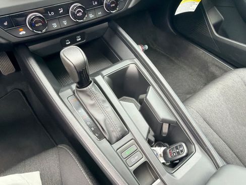 Used 2025 Honda Accord SE image 24