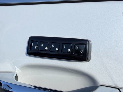 Used 2018 GMC Sierra 3500 Denali w/ Duramax Plus Package image 27