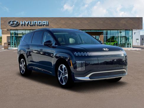 New 2026 Hyundai Ioniq 9 Calligraphy image 11