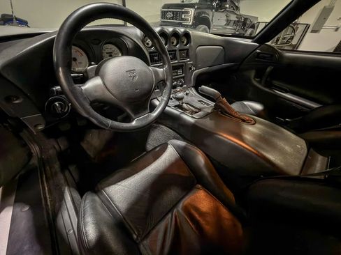 Used 1998 Dodge Viper GTS RWD image 14