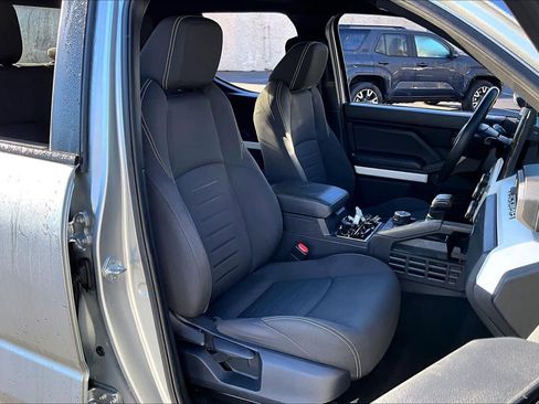 Certified 2024 Toyota Tacoma TRD Off-Road image 9