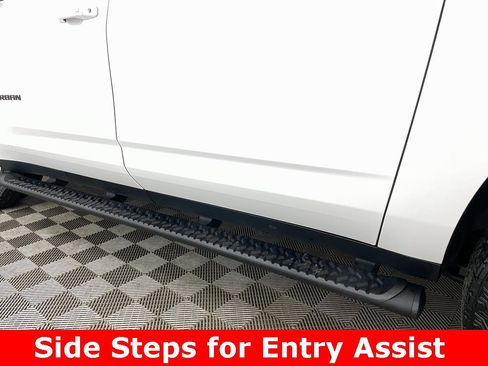 Certified 2024 Chevrolet Suburban Z71 w/ Luxury Package image 19