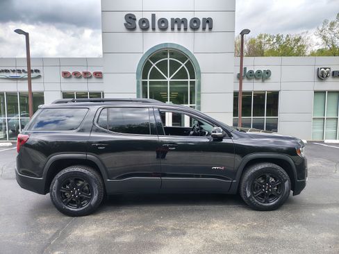 Used 2022 GMC Acadia AT4 w/ Preferred Package AWD/4WD image 1