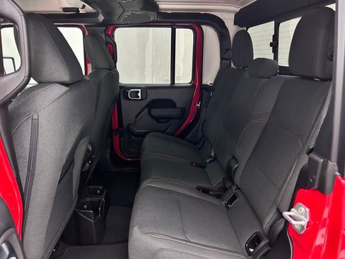 New 2025 Jeep Gladiator Sport image 14