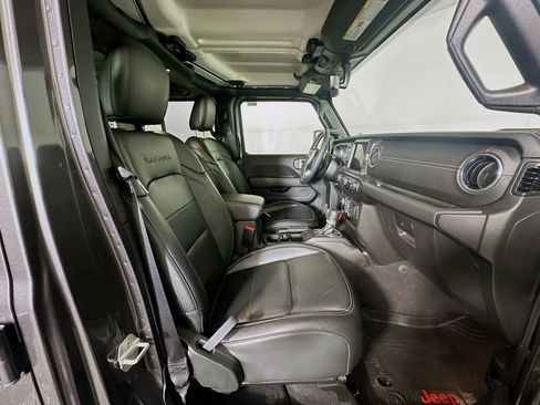 Used 2023 Jeep Wrangler Sahara w/ Cold Weather Group image 30