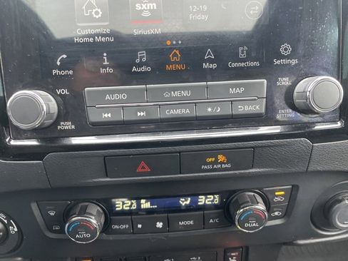 Used 2022 Nissan Frontier PRO-4X image 29