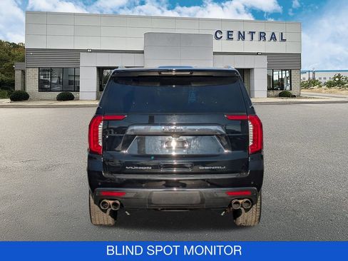 Used 2023 GMC Yukon Denali Ultimate image 7