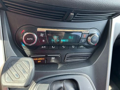 Used 2016 Ford Escape SE w/ SE Chrome Package image 26