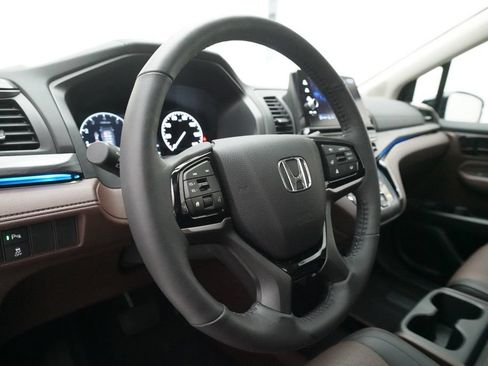 Certified 2026 Honda Odyssey Elite image 8