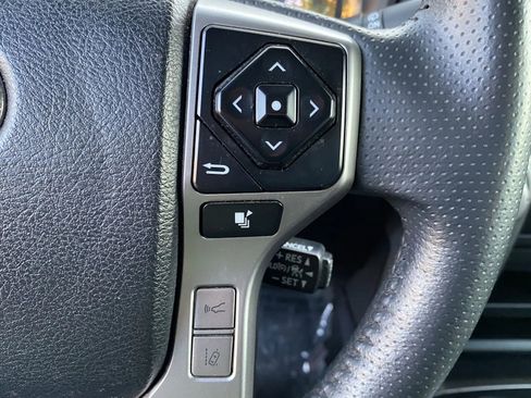 Used 2022 Toyota 4Runner SR5 Premium image 20