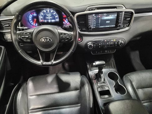 Used 2017 Kia Sorento SX image 22