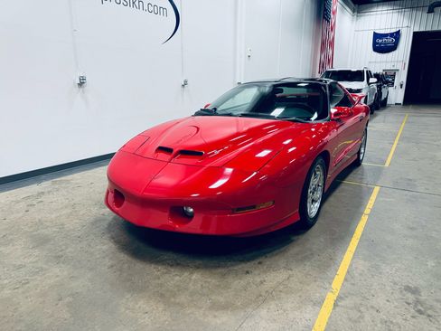 Used 1997 Pontiac Firebird Trans Am image 3