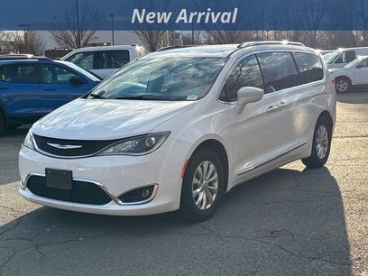 Used 2019 Chrysler Pacifica Touring-L