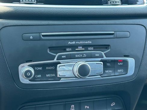Used 2016 Audi Q3 2.0T Prestige w/ Prestige Package FWD image 30