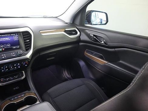 Used 2020 GMC Acadia SLE image 20